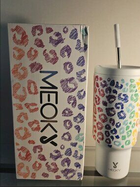 ✨ MEOKY 40oz Rainbow Leopard Tumbler - NIB ✨
